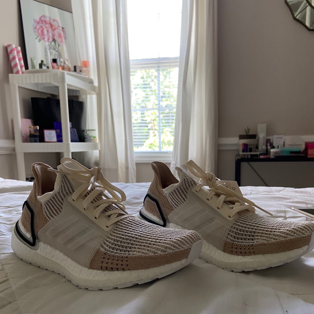 Adidas UltraBoost 19 women’s